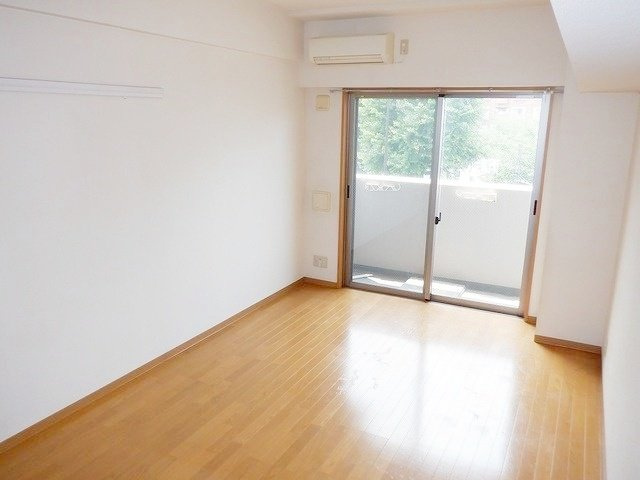 プリマヴェーラ大塚の居間・リビング