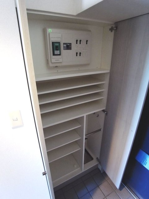 シーアイマンション池袋西の内装|靴入