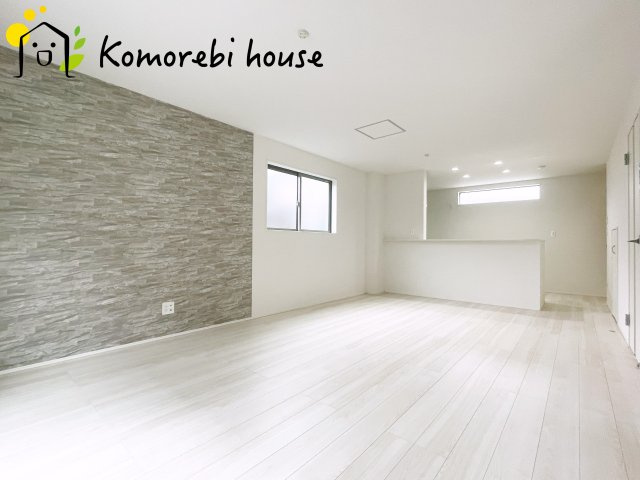 さいたま市北区吉野町　7期　新築一戸建て　グラファーレ　02の居間・リビング|こちらのリビングで趣味の時間をお楽しみください