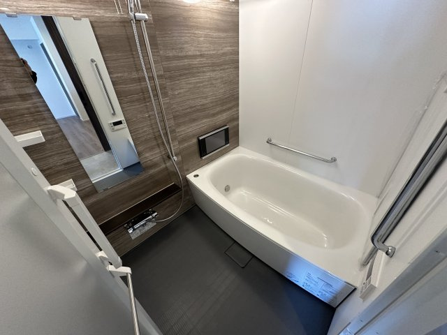 レーベン葵常磐町　CAPITAL　TOWERの洋室