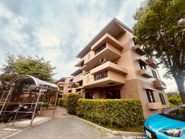 モンセーヌ西神南6号棟