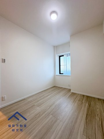 コアマンション博多南の洋室