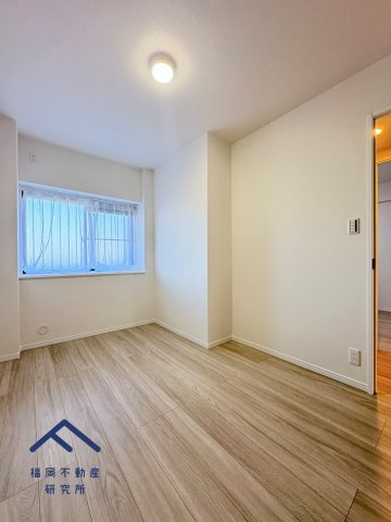 コアマンション博多南の洋室