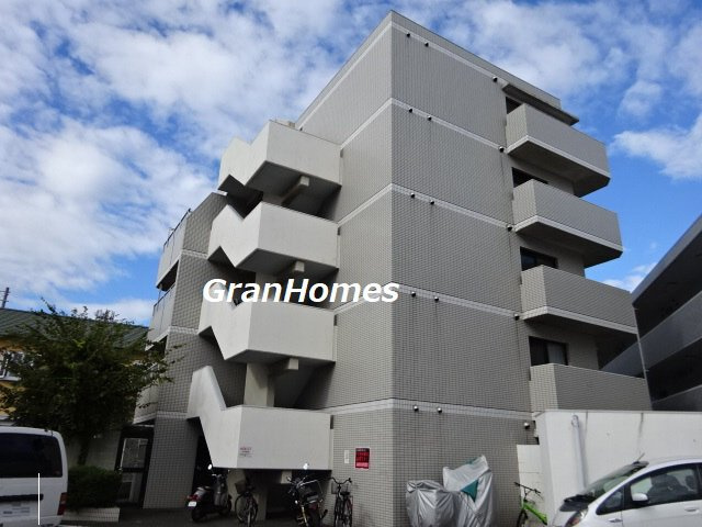 ラ・パルフェ・ド・ファシリテの外観