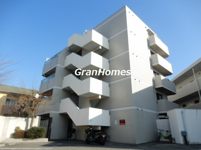 ラ・パルフェ・ド・ファシリテの外観