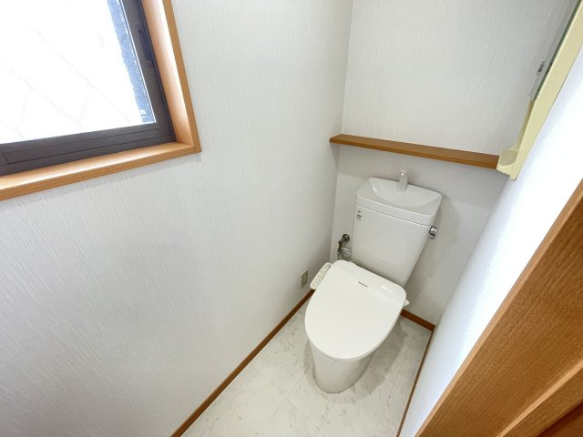 藤岡市中栗須　中古1750のトイレ