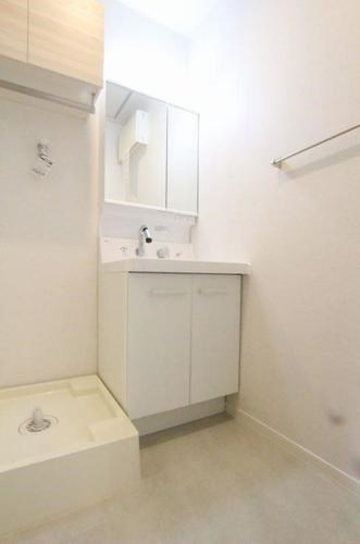 SHM ジュノス メゾン|洗髪洗面台＋洗濯機置き場