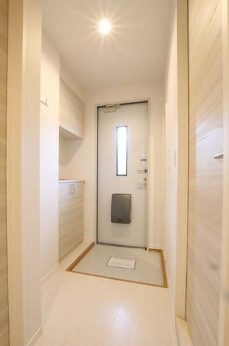 SHM ジュノス メゾン|上下セパレート型下駄箱付き