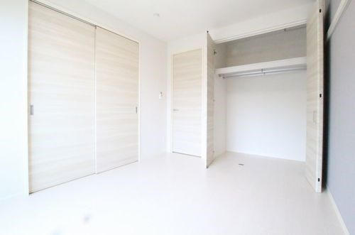 SHM ジュノス メゾン|洋室6帖の1間分クローゼット