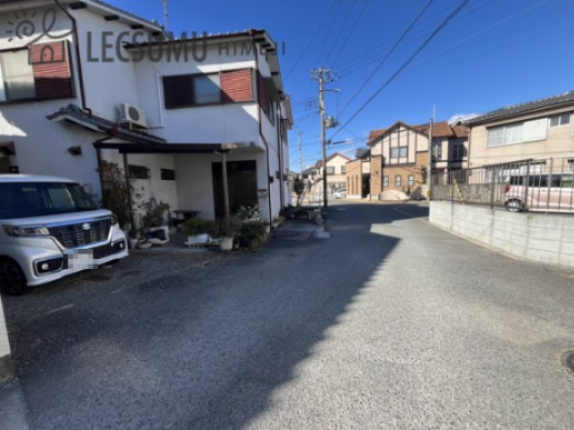 姫路市飾磨区阿成鹿古/中古戸建の前面道路含む現地写真