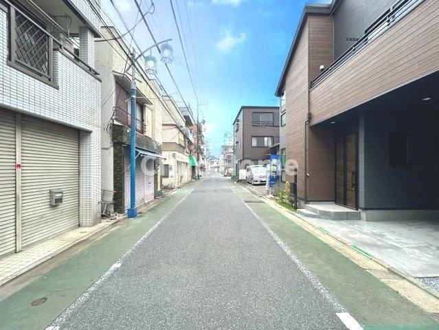 江戸川区南小岩1丁目新築分譲住宅の前面道路含む現地写真|全面道路