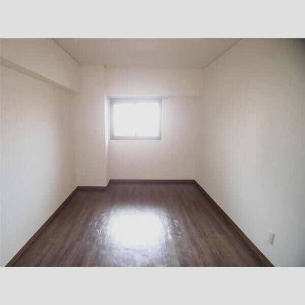 リベール姫路岡町の洋室