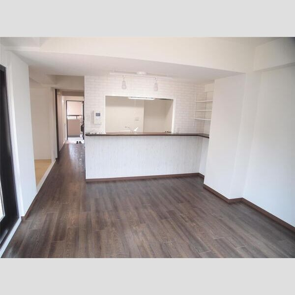 リベール姫路岡町の居間・リビング