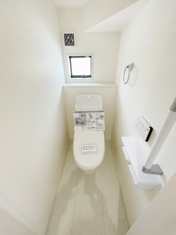 新築戸建・新築建売　大泉町第6仙石　南小学校・南中学校の玄関|同社施工例