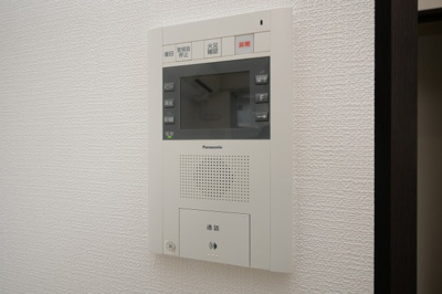 【セキュリティ】 | スプランディッド難波Ⅱ | モニター付きインターホンです