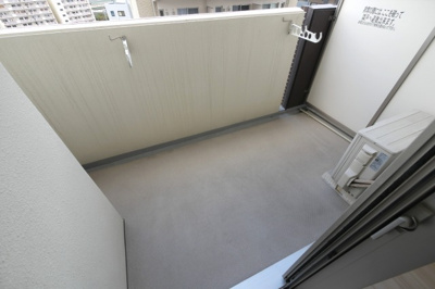 【バルコニー】 | スプランディッド難波Ⅱ | バルコニーからの眺めを楽しみながら食事をしませんか