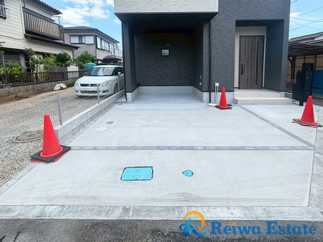 新築戸建　高座郡寒川町一之宮9丁目の駐車場