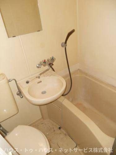 ゼフィランサス五香の浴室