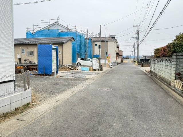川越市山田1期　新築一戸建て　1号棟の前面道路含む現地写真|前面道路含む現地写真です