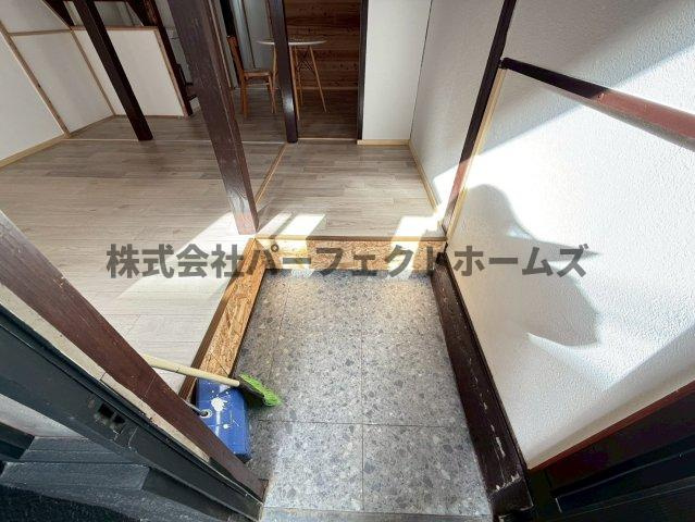 香里南之町戸建　賃貸の玄関|シンプルで使いやすい玄関です