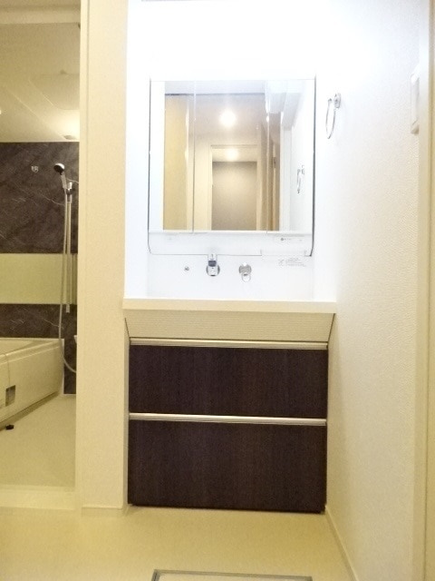 コリーナ　デュオの独立洗面台