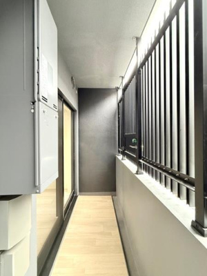 【居間・リビング】 | エレミ本蓮沼 | こちらのリビングで趣味の時間をお楽しみください