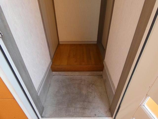 コーポｉｆの玄関