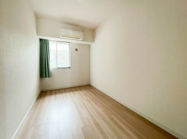 バンベール星ヶ丘の洋室