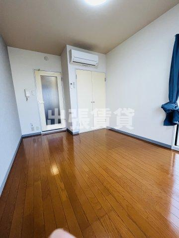 仲介手数料0円！Ｅ－ＳＴＯＲＹ黒川の居間・リビング