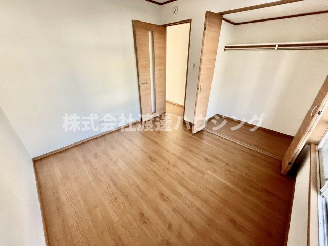 豊南町南6丁目貸家の寝室