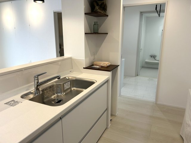 阿賀野市保田≪CUSMO川原田≫のキッチン