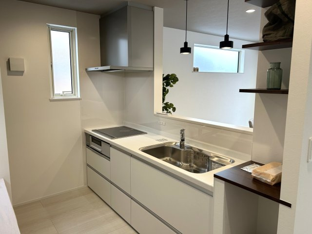 阿賀野市保田≪CUSMO川原田≫のキッチン