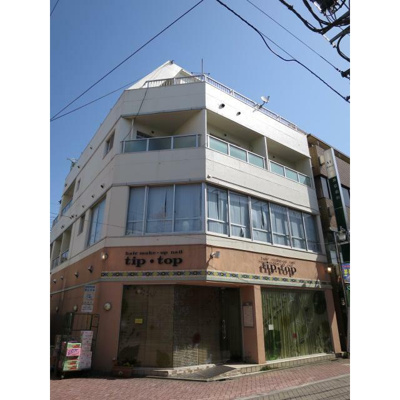 【外観】 | 名島ハウス | 鉄筋コンクリート造のがっちりとした建物。