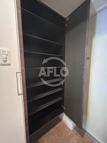 Luxe新大阪EAST IIの収納|Luxe新大阪EASTⅡ　シューズボックス