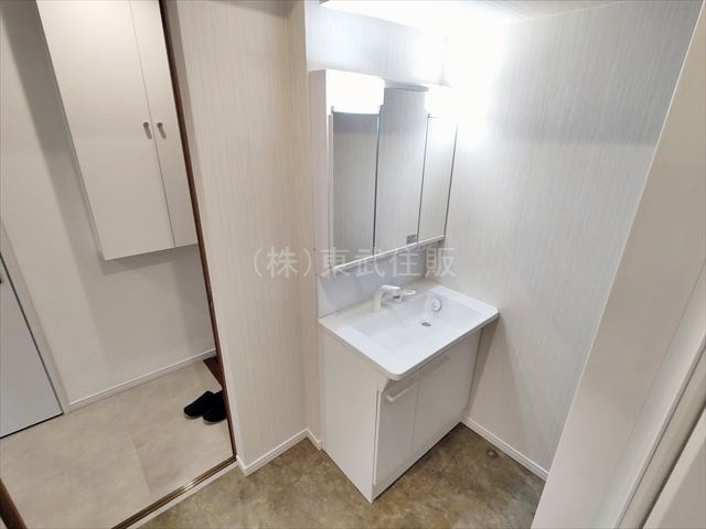 【独立洗面台】 | 川越フラワーホーム | 忙しい朝に便利なシャワー付き洗面台