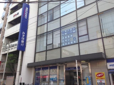 みずほ銀行まで342m