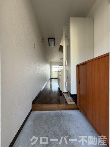 グランシャトー青山南棟の玄関