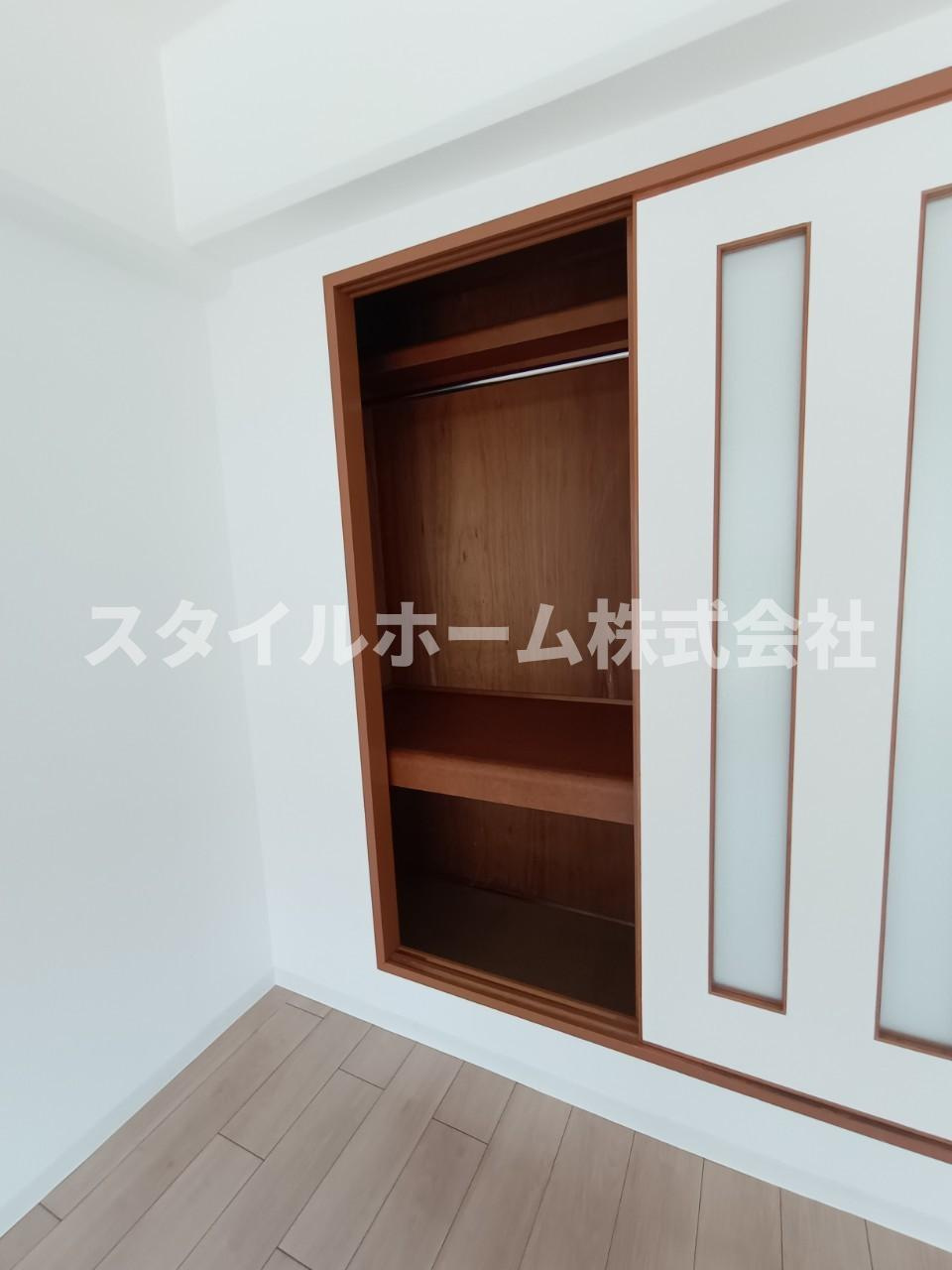 アーバンメゾン豊川の収納|同建物内別部屋の写真です。