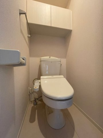 con.塩屋浜のトイレ