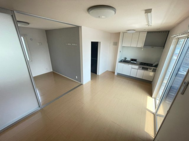 con.塩屋浜の居間・リビング