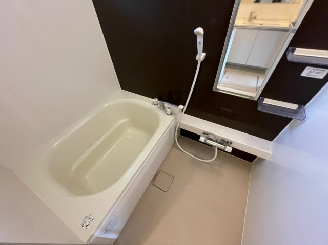 con.塩屋浜の浴室