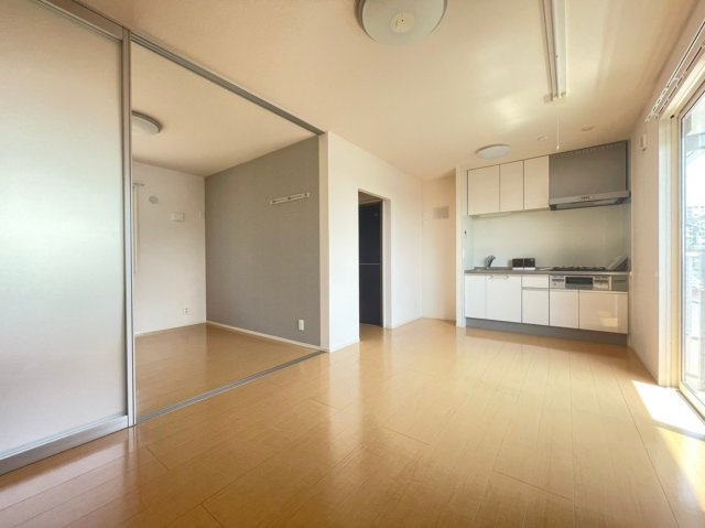 con.塩屋浜の居間・リビング