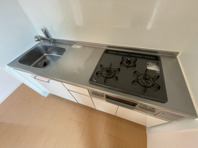 con.塩屋浜のキッチン