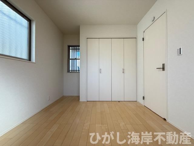 茅ヶ崎市室田1丁目　中古戸建の寝室|新規リフォーム完了！　5.2帖　洋室