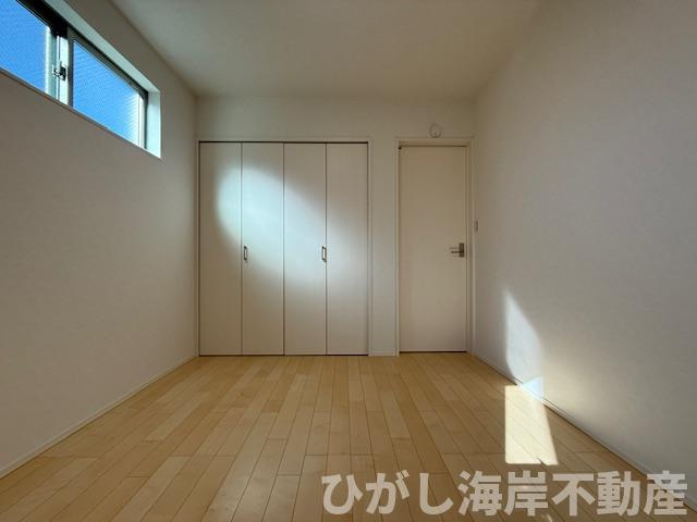 茅ヶ崎市室田1丁目　中古戸建の子供部屋|新規リフォーム完了！　5.2帖　洋室