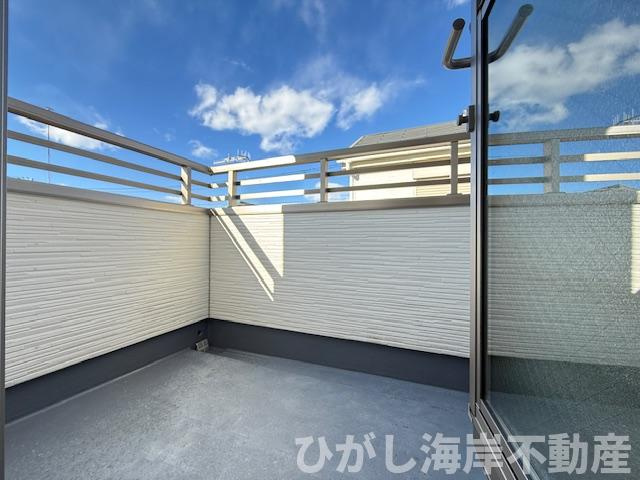 茅ヶ崎市室田1丁目　中古戸建のバルコニー|北側バルコニー