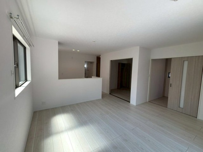 【居間・リビング】 | 新築戸建　鴨川3丁目２号棟