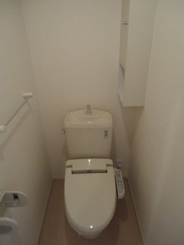 【トイレ】 | イースタン・パーク５１Ｂ | 落ち着いた色調のトイレです