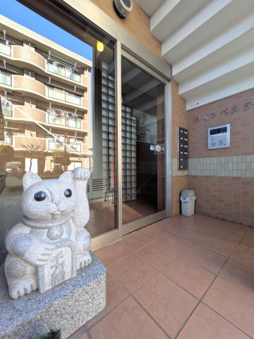 クインベルテラのエントランス|オートロック