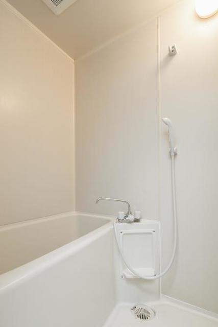 エステージ西調布の浴室|※写真は同タイプ住戸です。